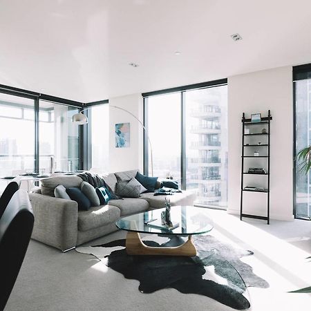 شقة Experience Waterfront Luxury With Views ملبورن المظهر الخارجي الصورة