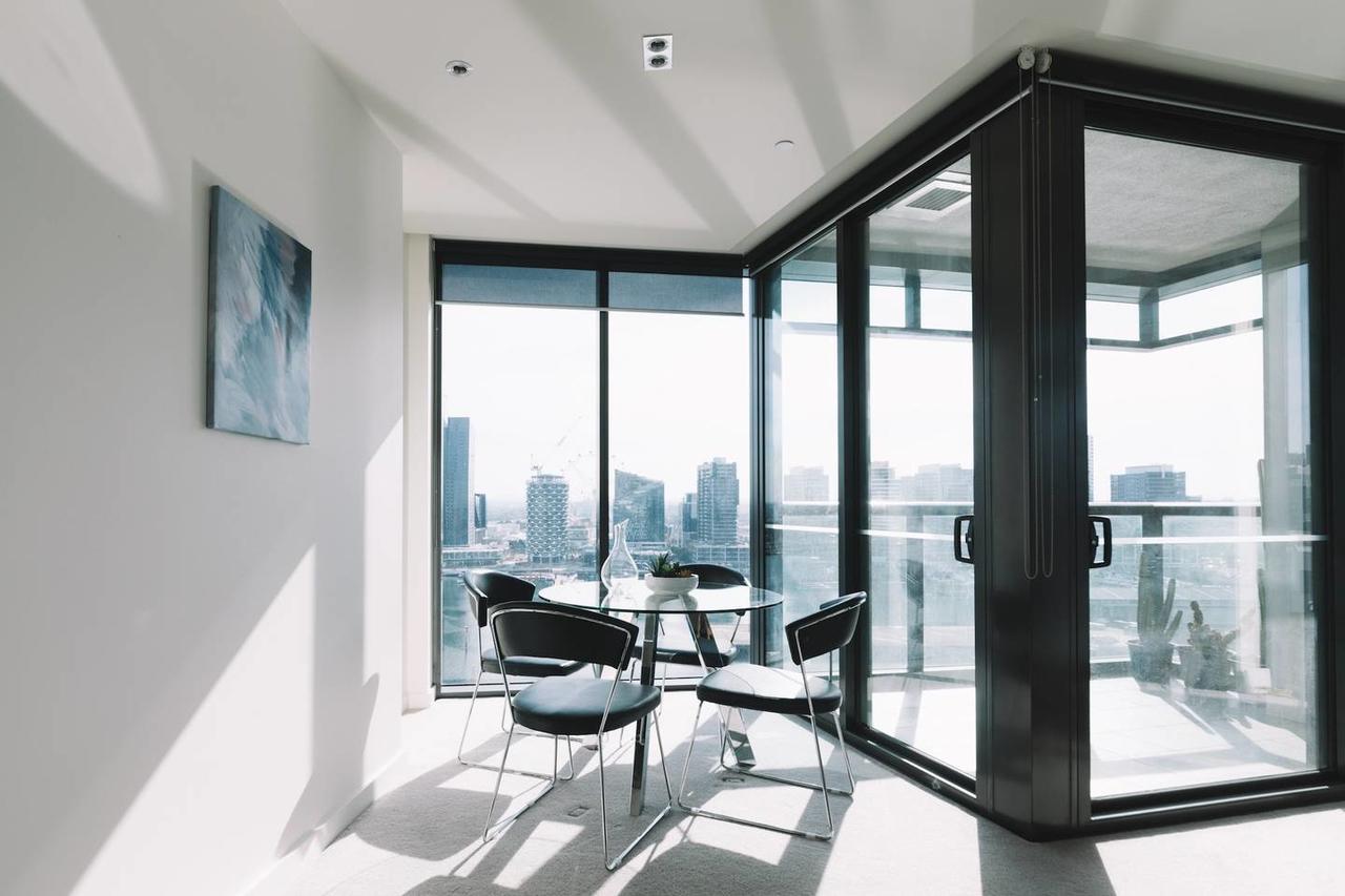 شقة Experience Waterfront Luxury With Views ملبورن المظهر الخارجي الصورة